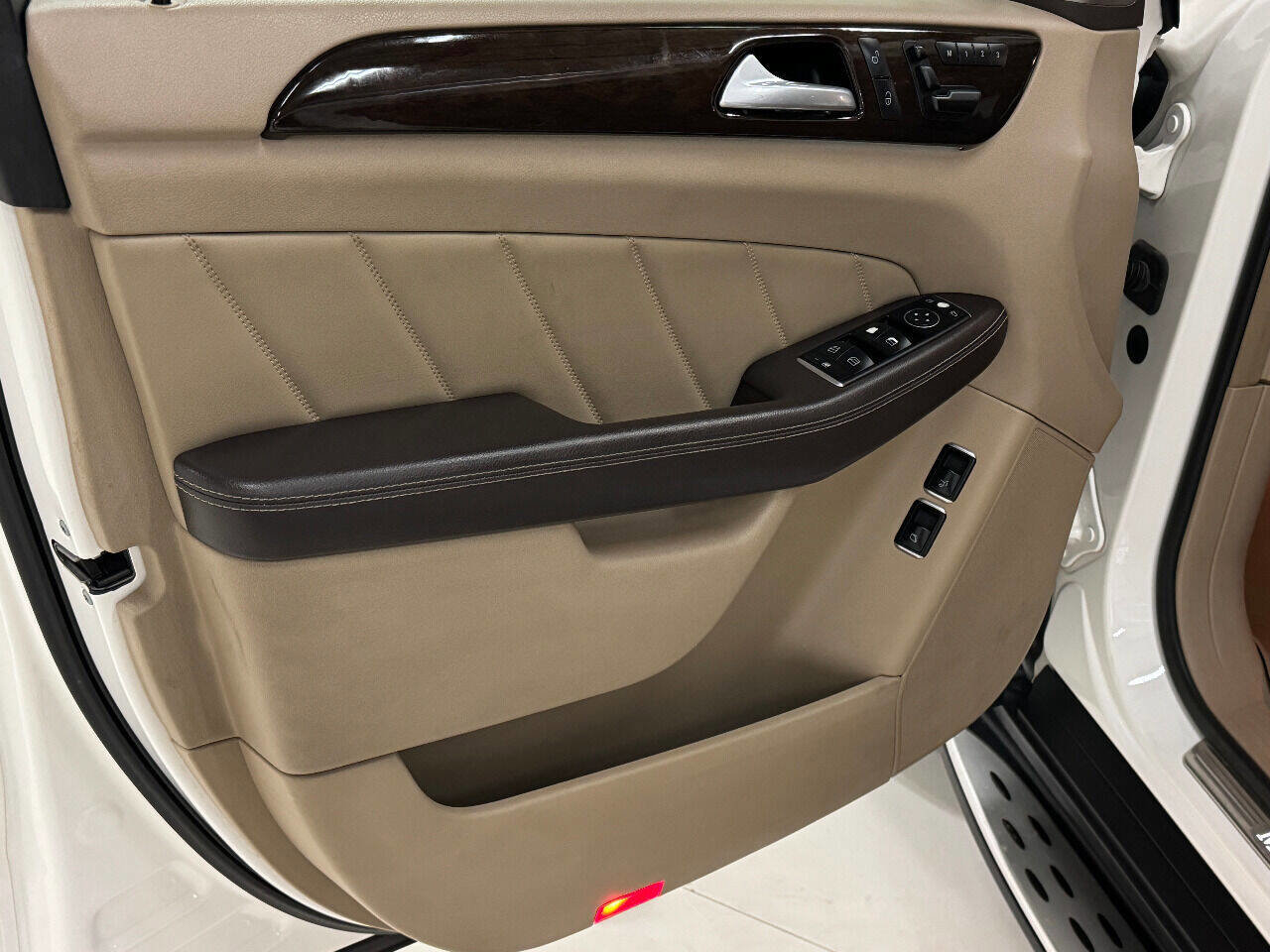 Used 2015 Mercedes-Benz GL 320 BlueTEC 4MATIC image 77