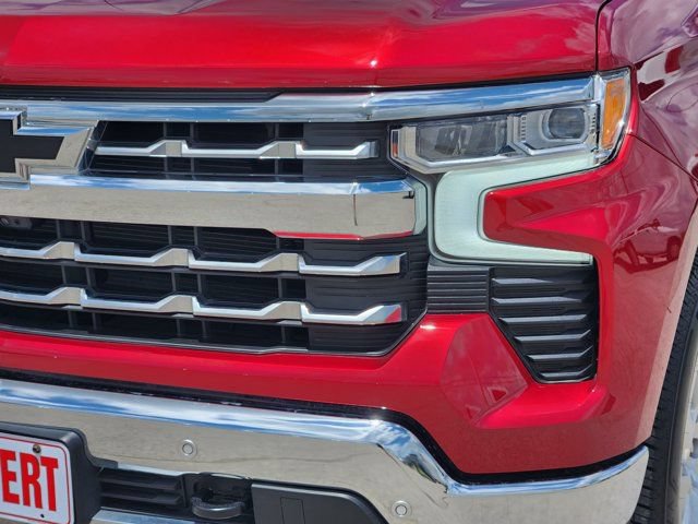 Used 2024 Chevrolet Silverado 1500 LTZ w/ LPO, Dark Essentials Package RWD image 10
