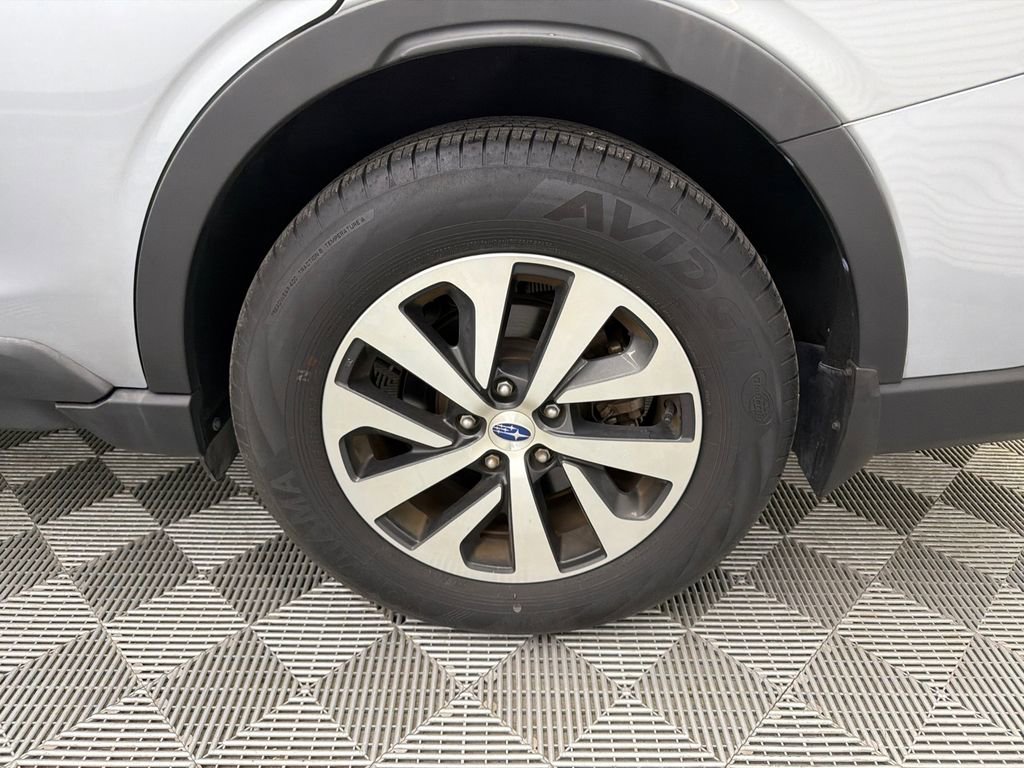 Used 2020 Subaru Outback Premium image 21