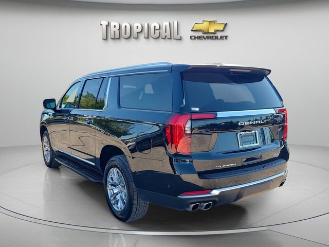 Used 2025 GMC Yukon XL Denali AWD/4WD image 2
