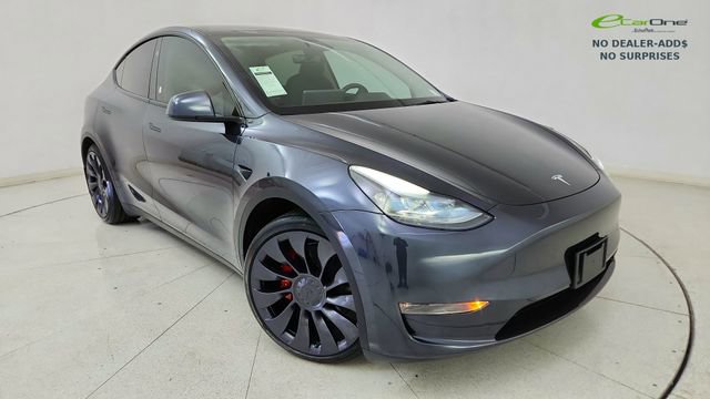 Used 2025 Tesla Model Y Performance AWD/4WD image 1