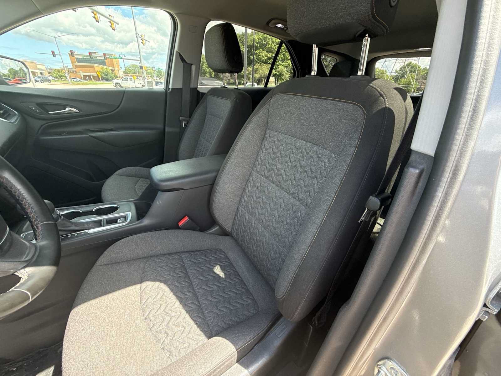 Certified 2024 Chevrolet Equinox LT AWD/4WD image 32