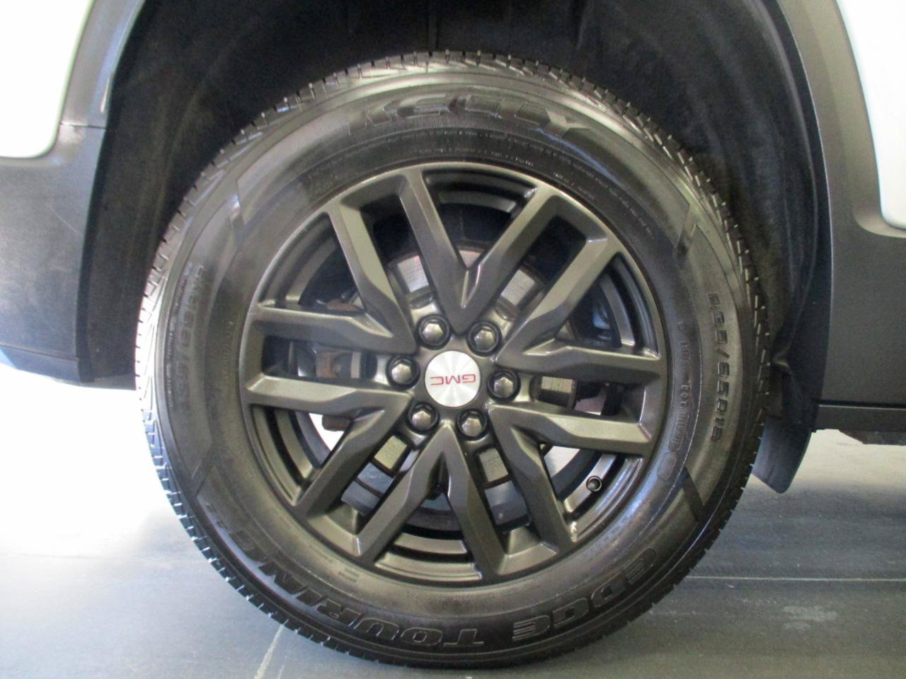 Used 2019 GMC Acadia SLT AWD/4WD image 28