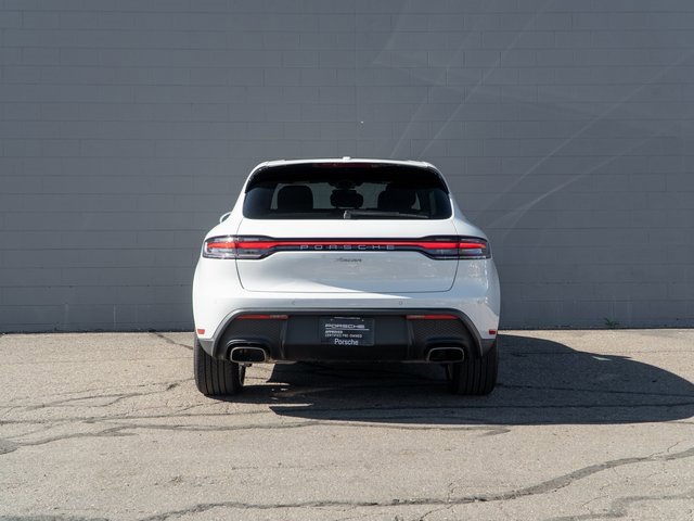 Certified 2025 Porsche Macan image 6
