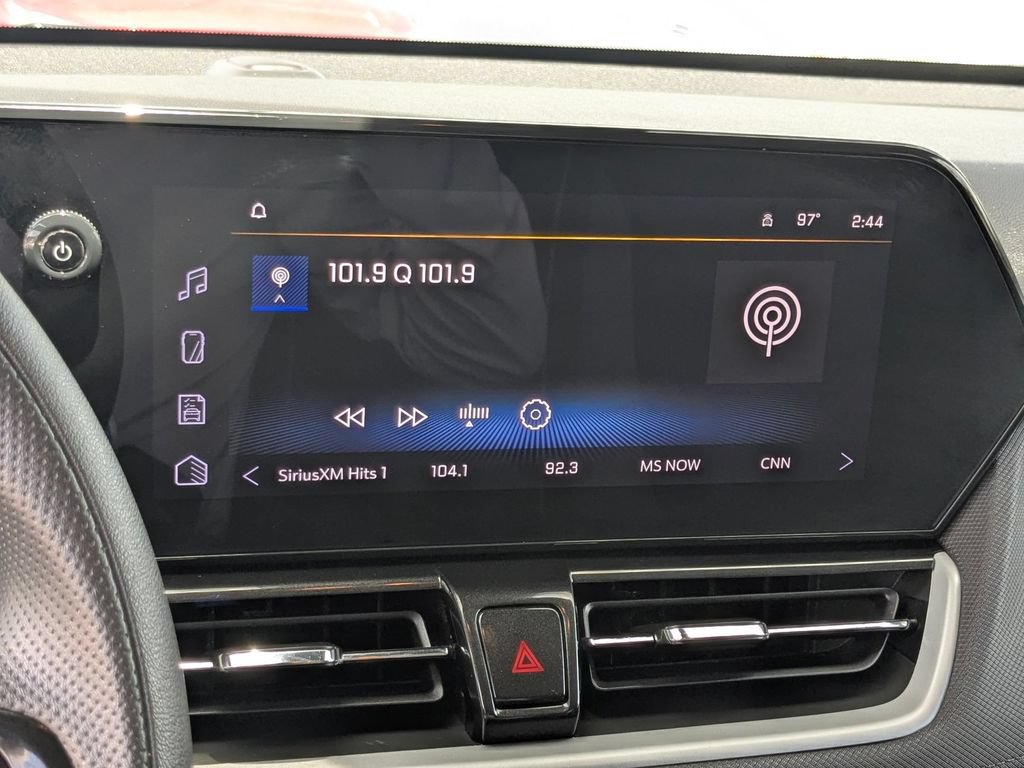 Used 2025 Chevrolet TrailBlazer LT AWD/4WD image 18
