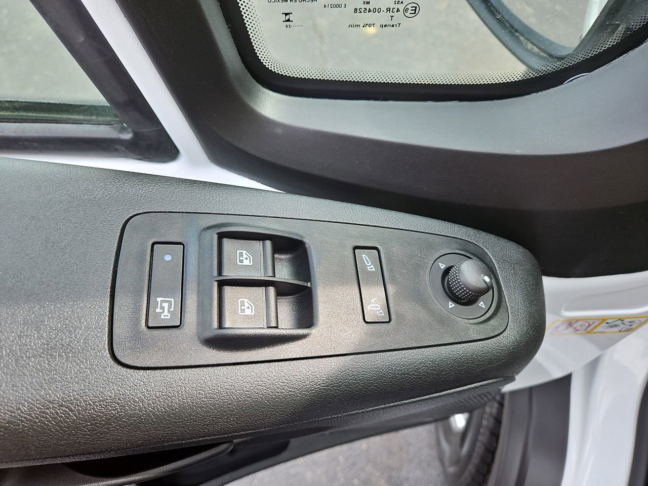 New 2025 RAM ProMaster 2500 w/ Quick Order Package 22G SLT image 14