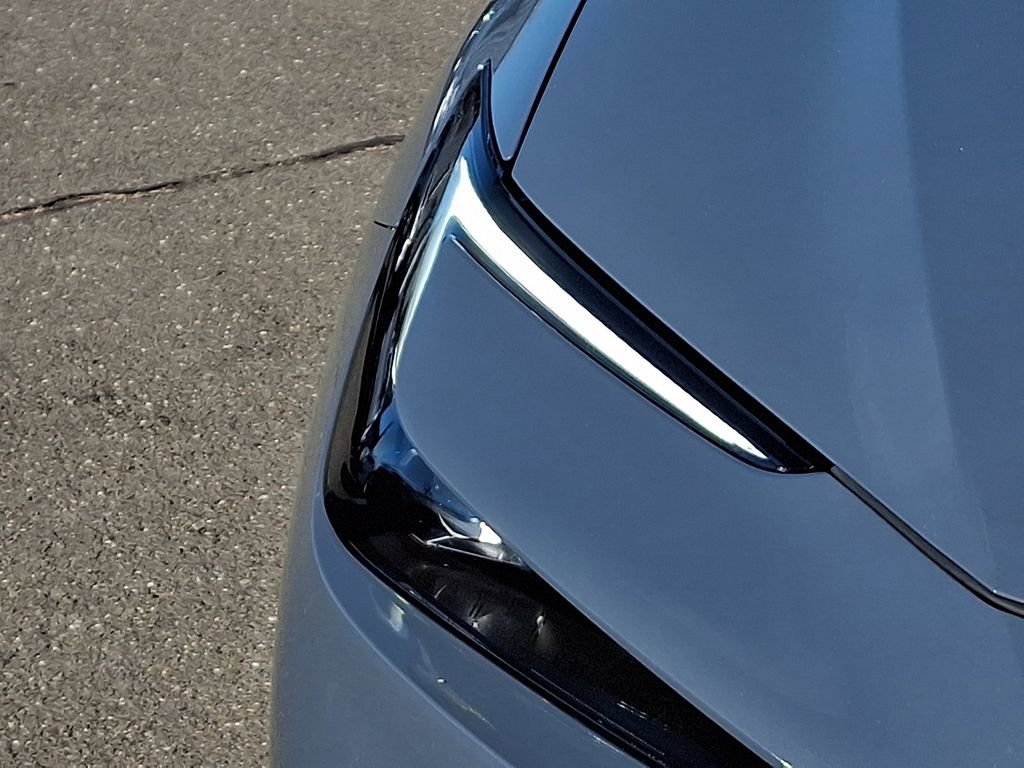 Used 2024 Toyota Prius Limited w/ Limited Premium Package image 9