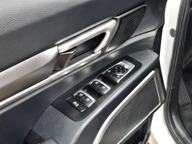 Used 2025 Kia Telluride S image 14