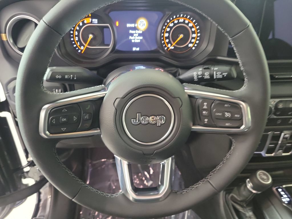 New 2026 Jeep Wrangler Unlimited Sahara w/ Technology Group AWD/4WD image 15