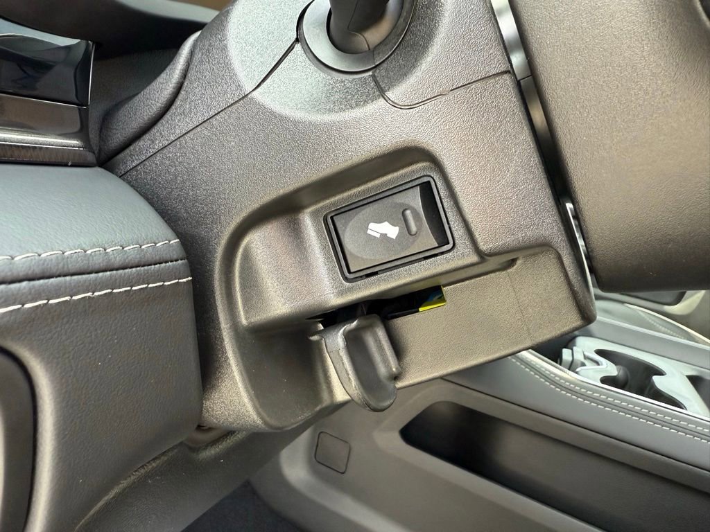 New 2025 RAM 2500 Rebel w/ Rebel Level 2 Equipment Group image 17
