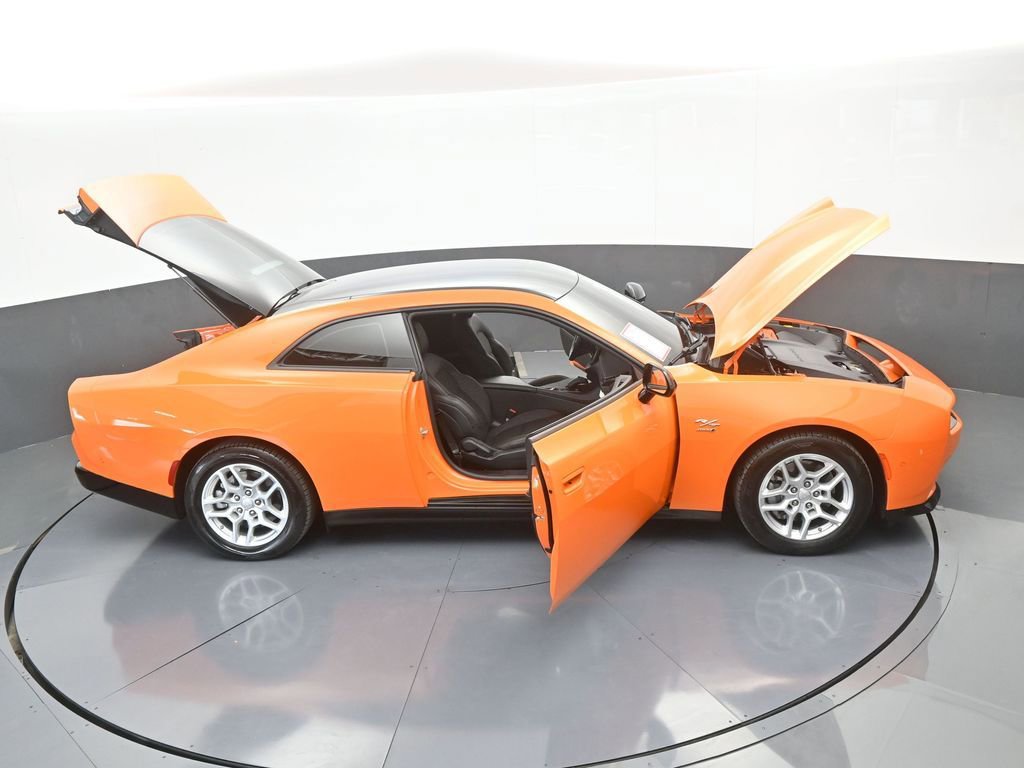 Used 2025 Dodge Charger R/T w/ Sun & Sound Package image 71