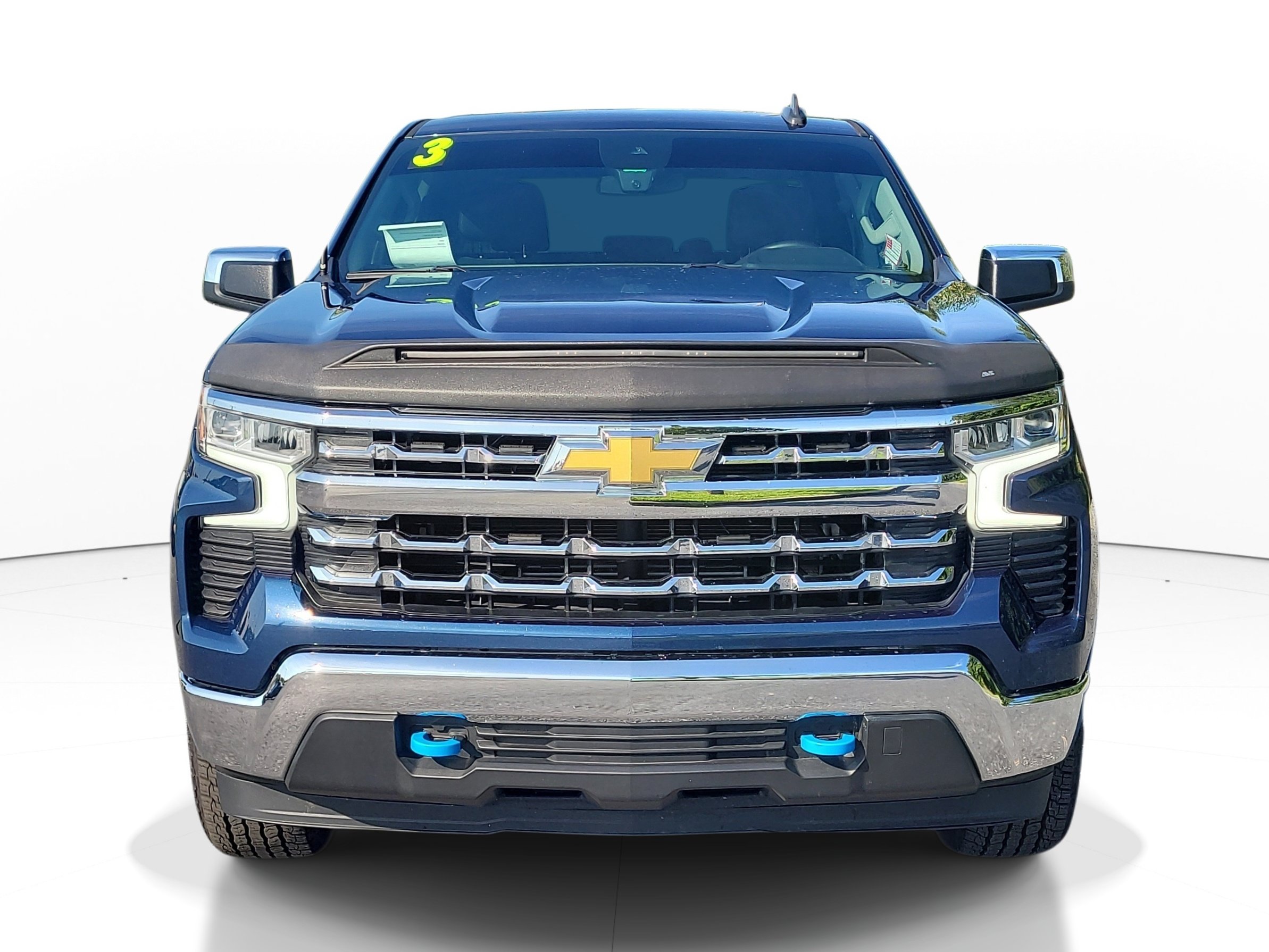 Used 2023 Chevrolet Silverado 1500 LT AWD/4WD image 2