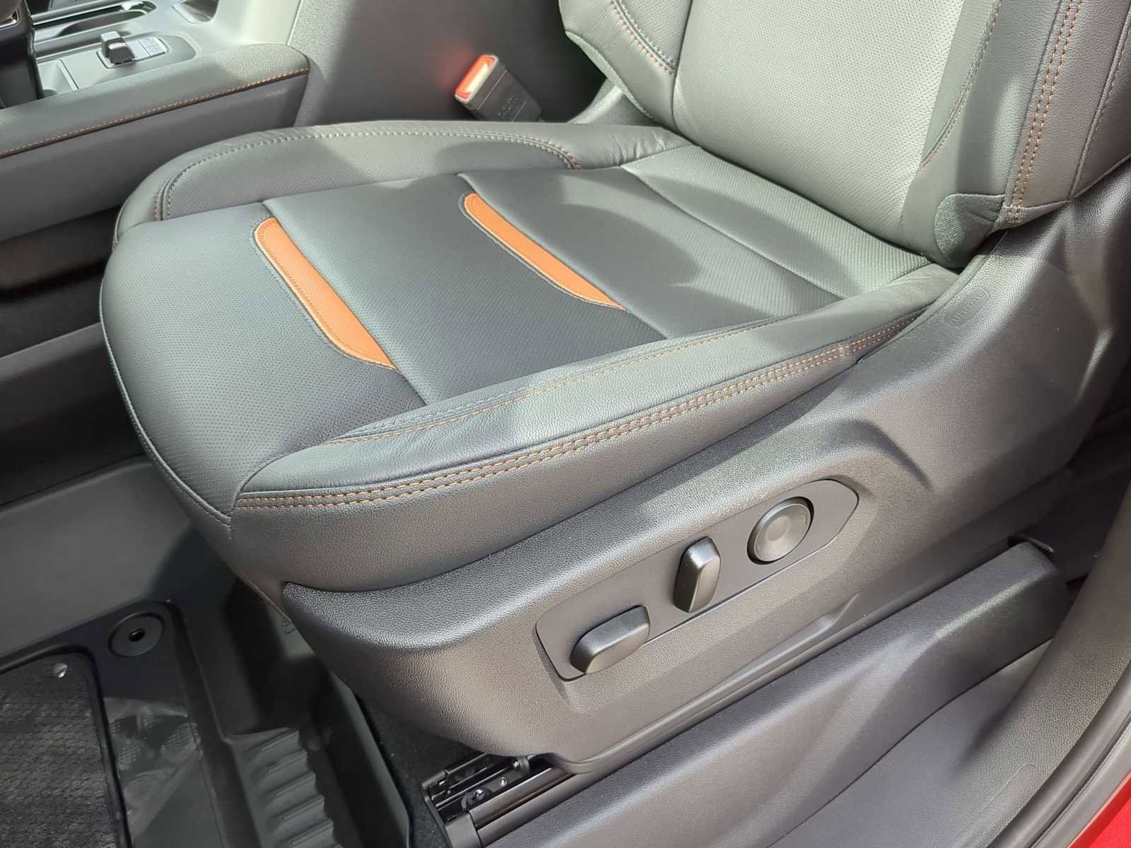 New 2026 GMC Sierra 1500 AT4 w/ AT4 Premium Package image 13