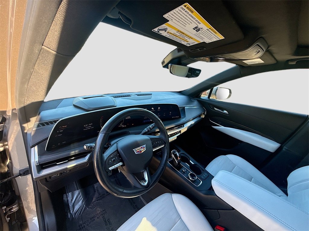 Used 2024 Cadillac XT4 Sport image 9