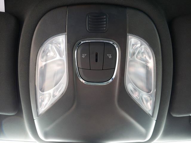 Used 2024 Jeep Compass Latitude image 36