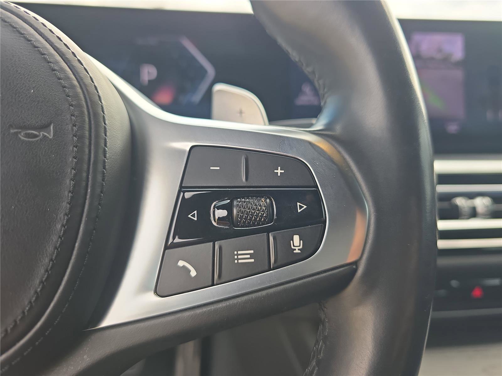 Certified 2023 BMW 330i 330i w/ M Sport Package image 20