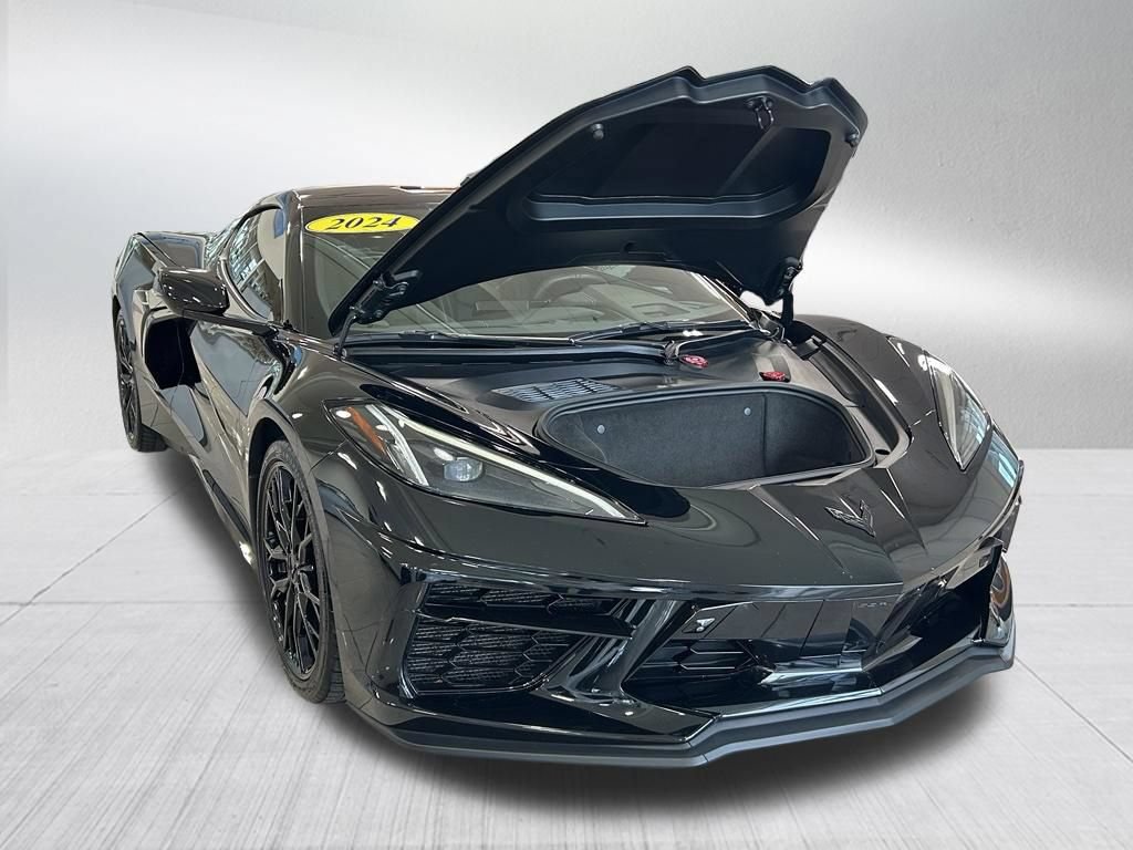Used 2024 Chevrolet Corvette Stingray Preferred Cpe w/ Stealth Interior Trim Package RWD image 27