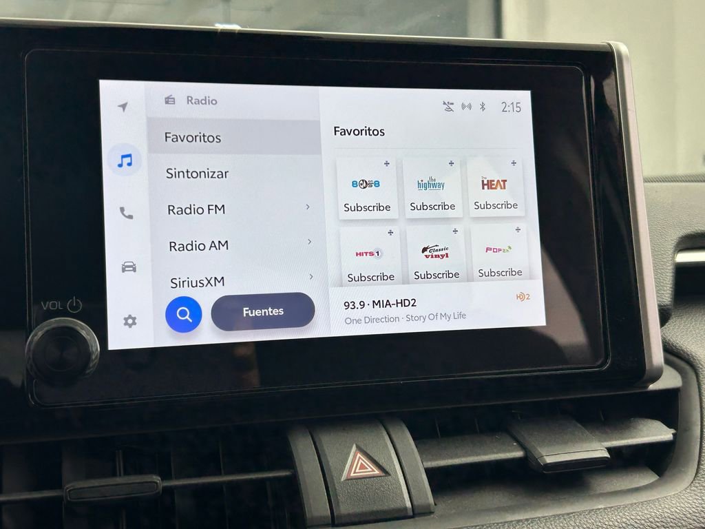 Used 2025 Toyota RAV4 XLE image 19