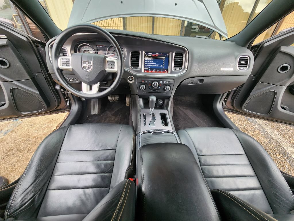 Used 2014 Dodge Charger R/T RWD image 16
