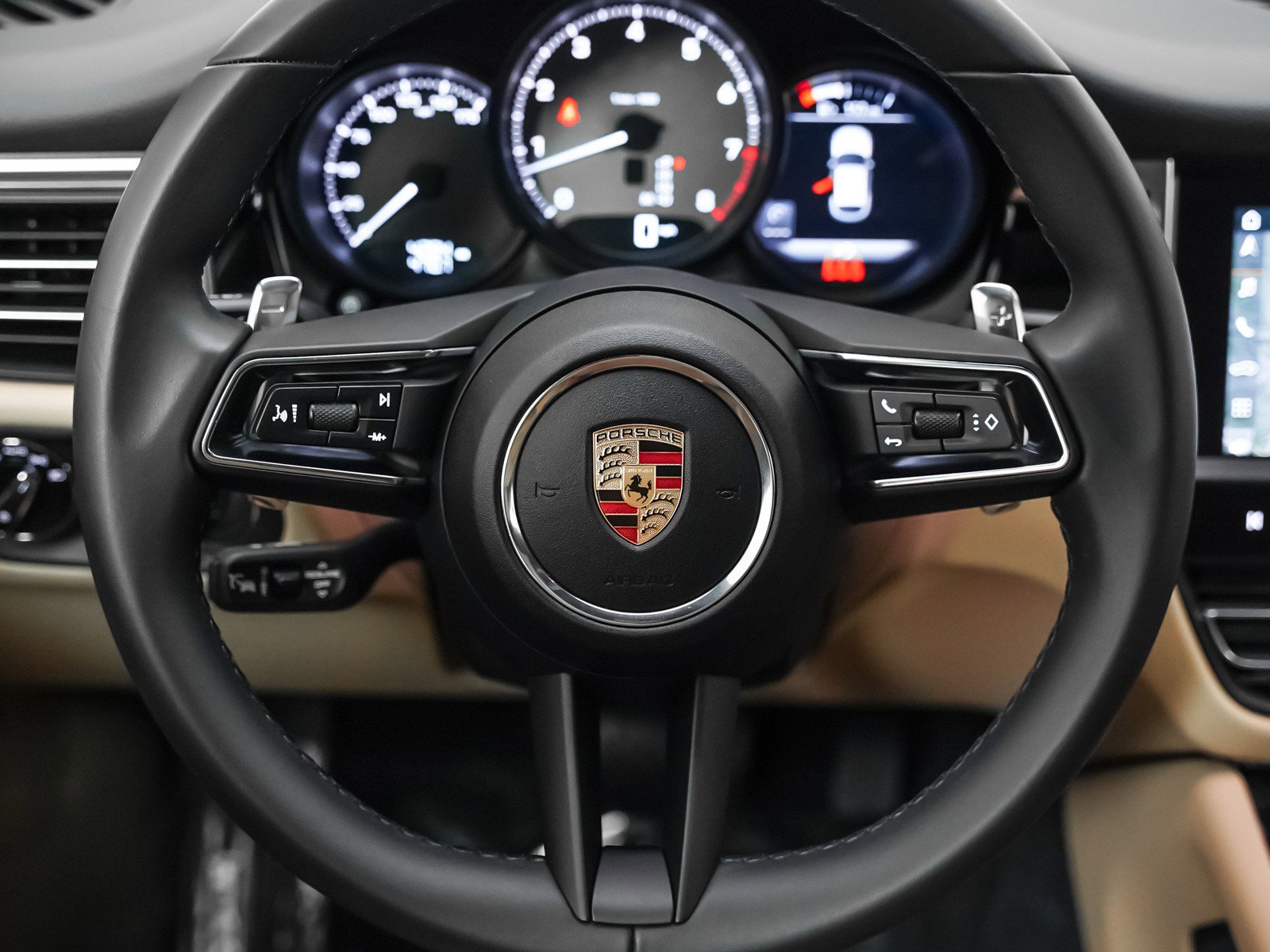 Used 2025 Porsche Macan S image 17