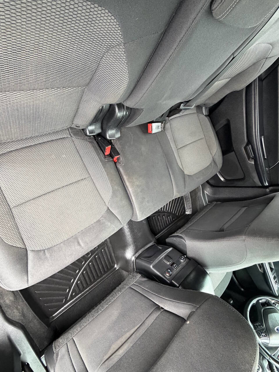 Used 2017 Ford Explorer XLT w/ Equipment Group 201A FWD image 15