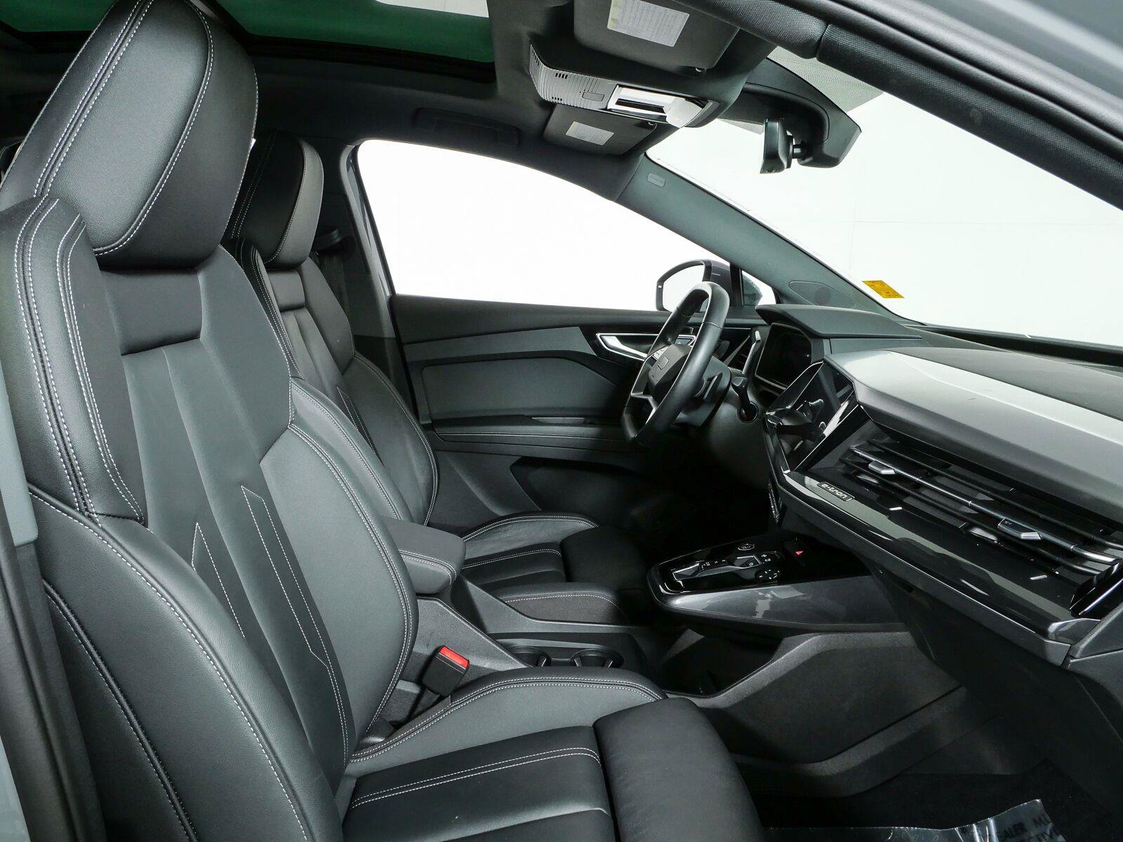 Used 2023 Audi Q4 e-tron Premium w/ Convenience Package AWD/4WD image 23