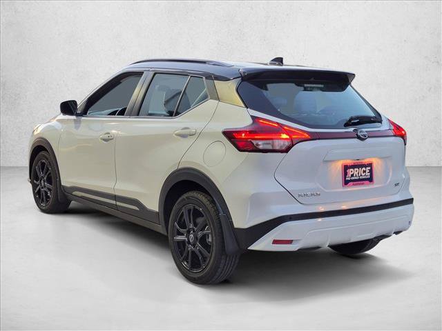 Used 2023 Nissan Kicks SR w/ SR Premium Package FWD image 7
