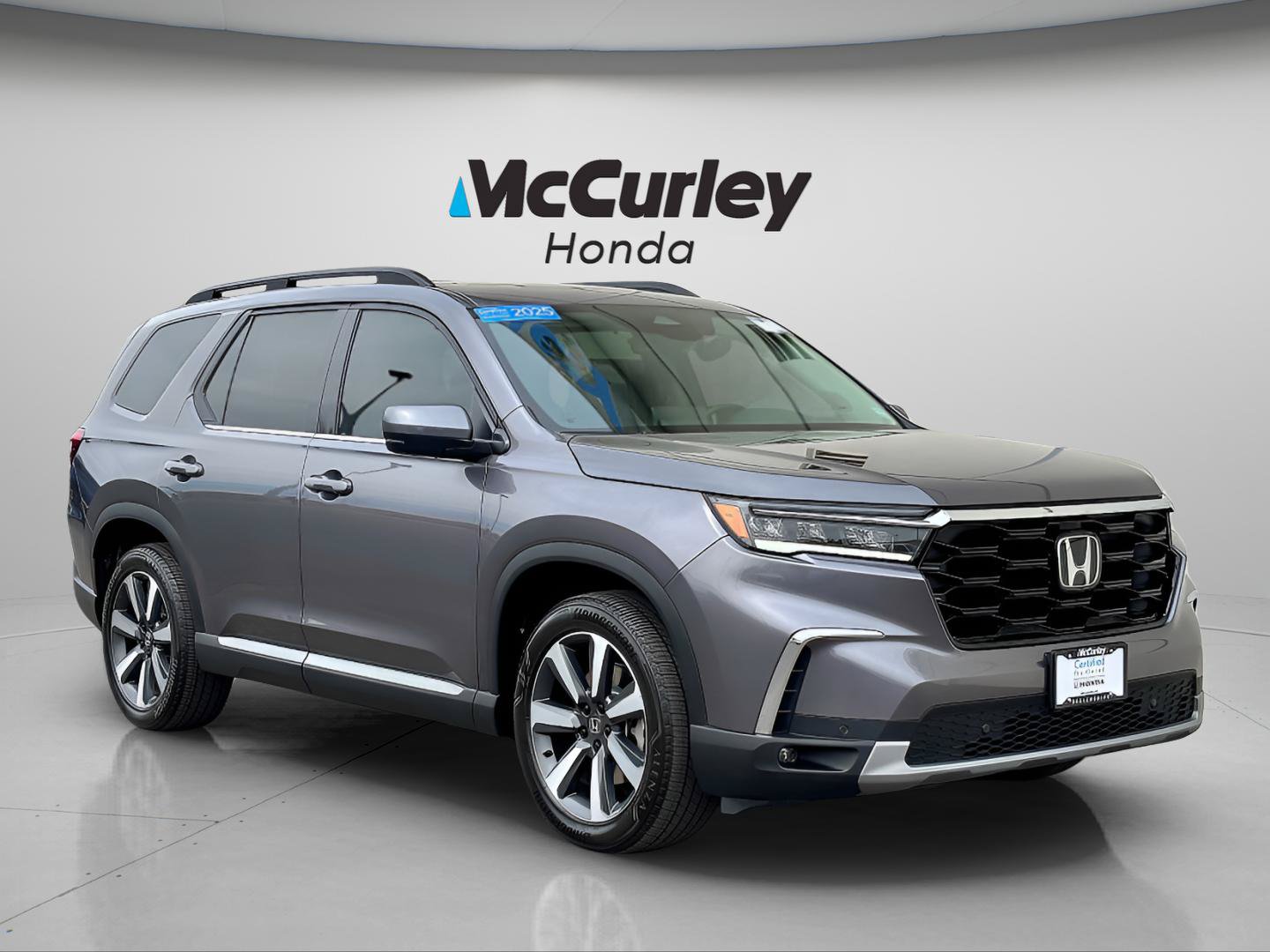 Certified 2025 Honda Pilot Touring