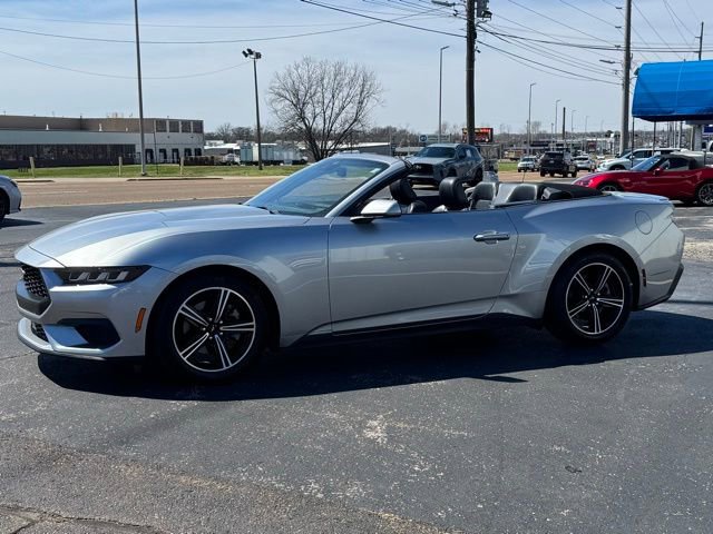 Used 2024 Ford Mustang Premium RWD image 2
