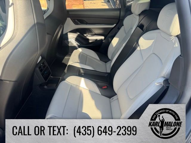 Used 2023 Porsche Taycan Turbo S image 10