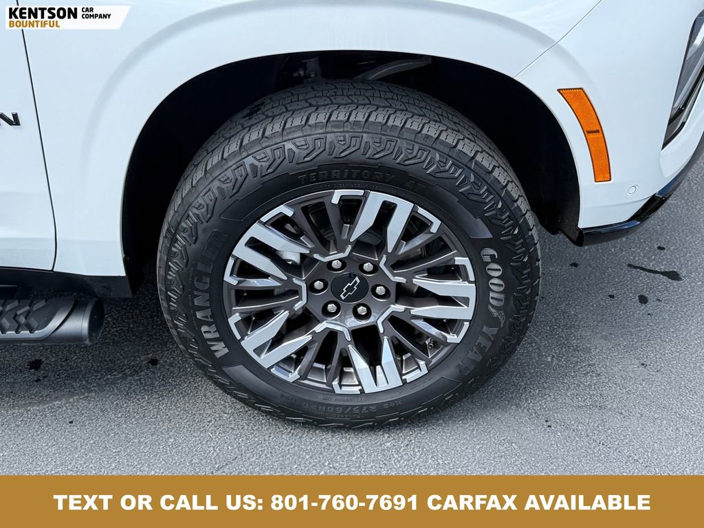 Used 2025 Chevrolet Suburban Z71 image 15