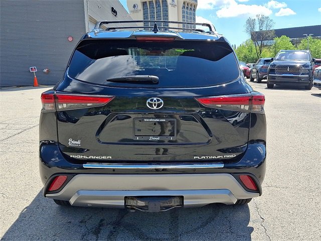 Used 2021 Toyota Highlander Platinum image 5