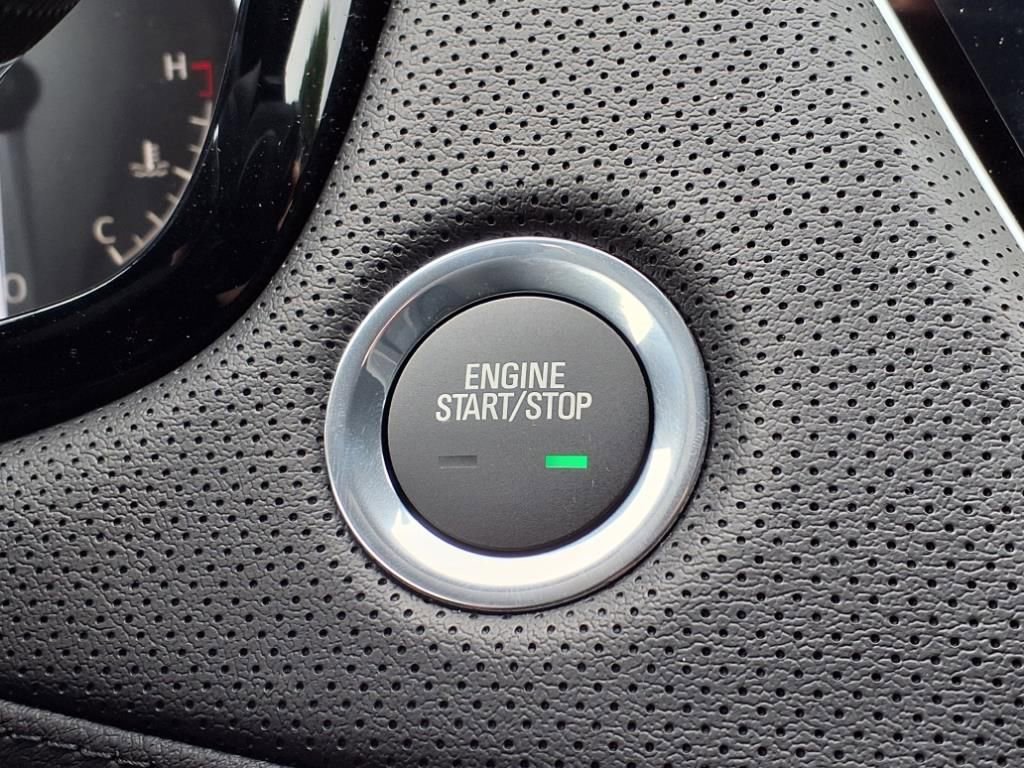 New 2025 Cadillac XT5 Premium Luxury w/ LPO, Floor Liner Package image 22