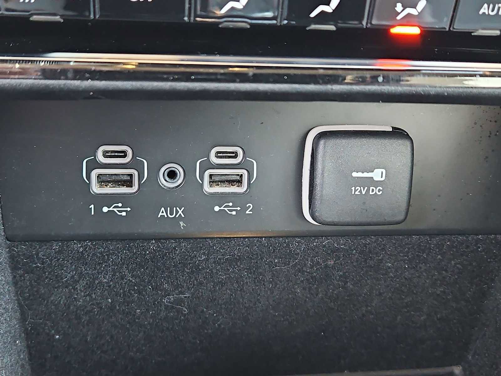 Used 2021 Jeep Grand Cherokee L Overland w/ Trailer Tow Group (B) image 33