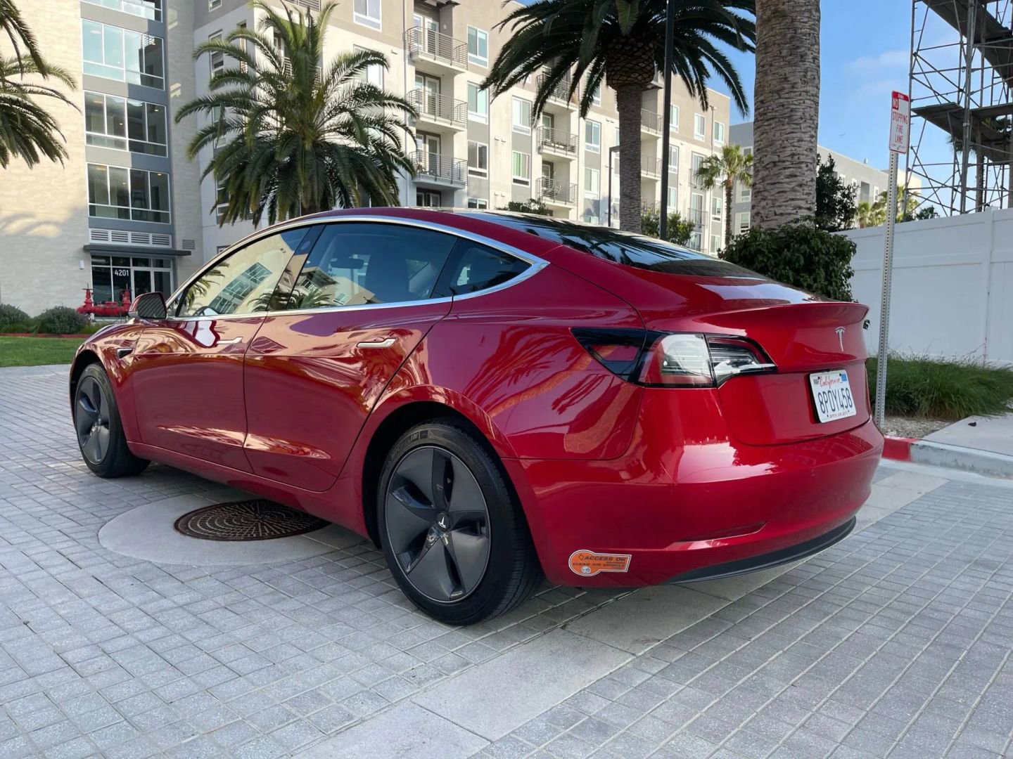 Used 2018 Tesla Model 3 Mid Range image 6