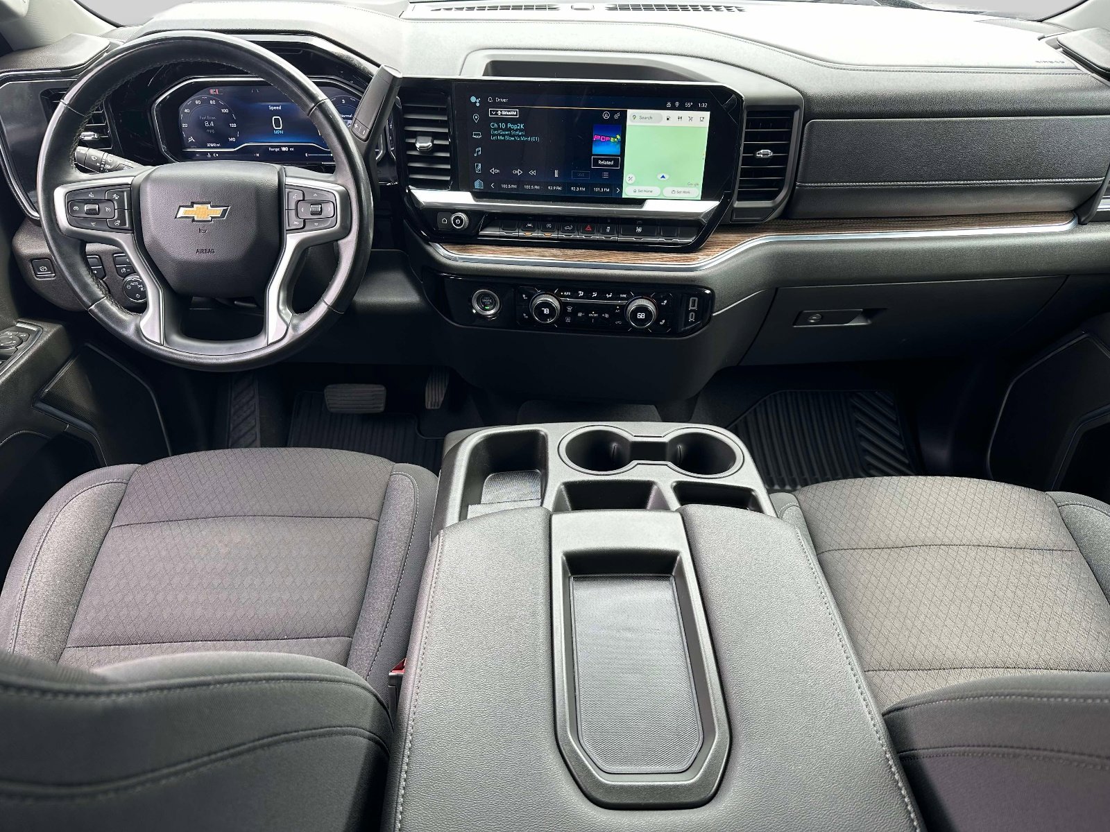 Used 2024 Chevrolet Silverado 1500 LT AWD/4WD image 13