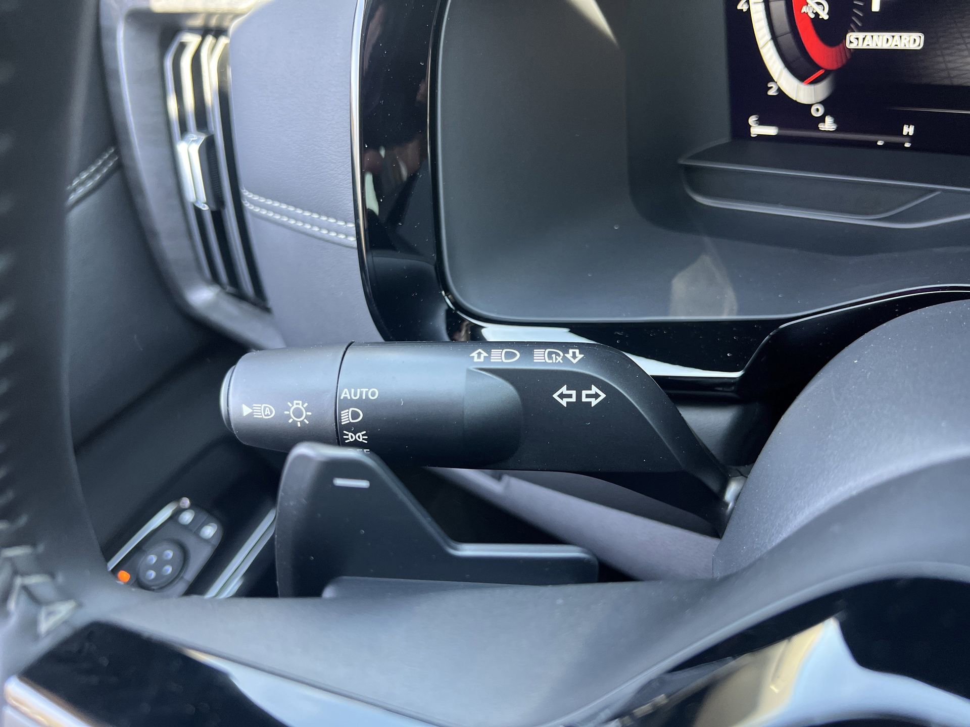 New 2026 Nissan Pathfinder Platinum image 10