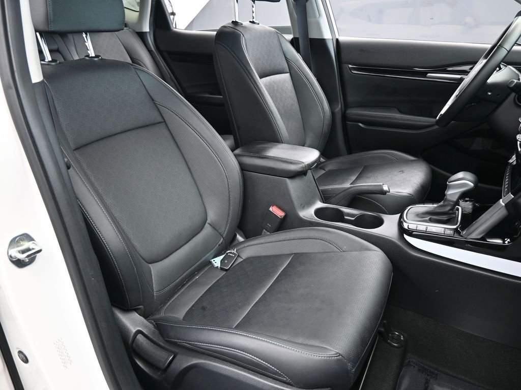 Used 2022 Kia Seltos EX image 47