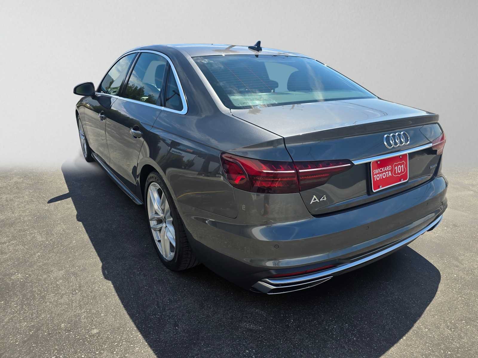 Used 2024 Audi A4 2.0T Premium Plus AWD/4WD image 5