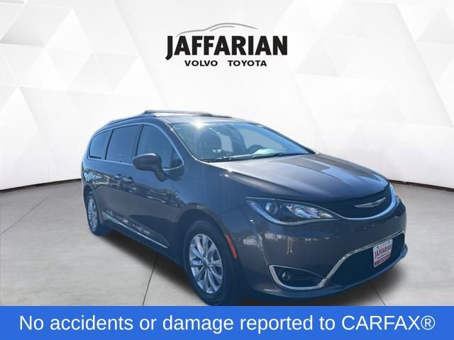 Used 2019 Chrysler Pacifica Touring-L