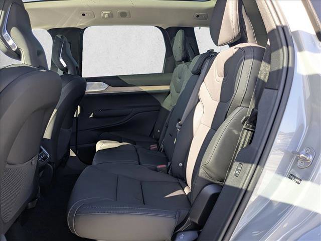 New 2025 Volvo EX90 Ultra w/ Protection Package Premier image 17