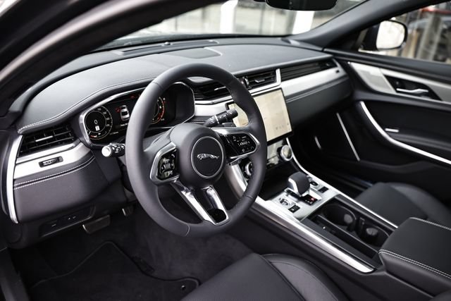 New 2024 Jaguar XF R-Dynamic SE AWD/4WD image 22