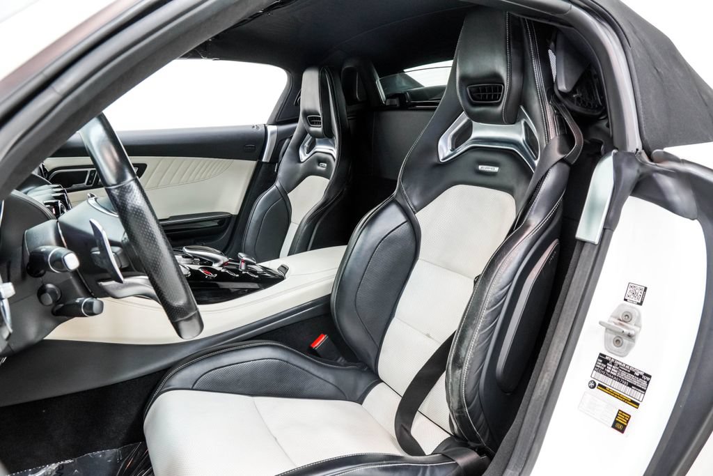 Used 2018 Mercedes-Benz AMG GT Roadster image 16
