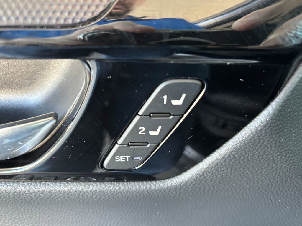 Used 2023 Honda CR-V EX-L image 27