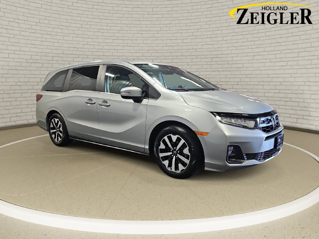 Used 2025 Honda Odyssey EX-L image 3