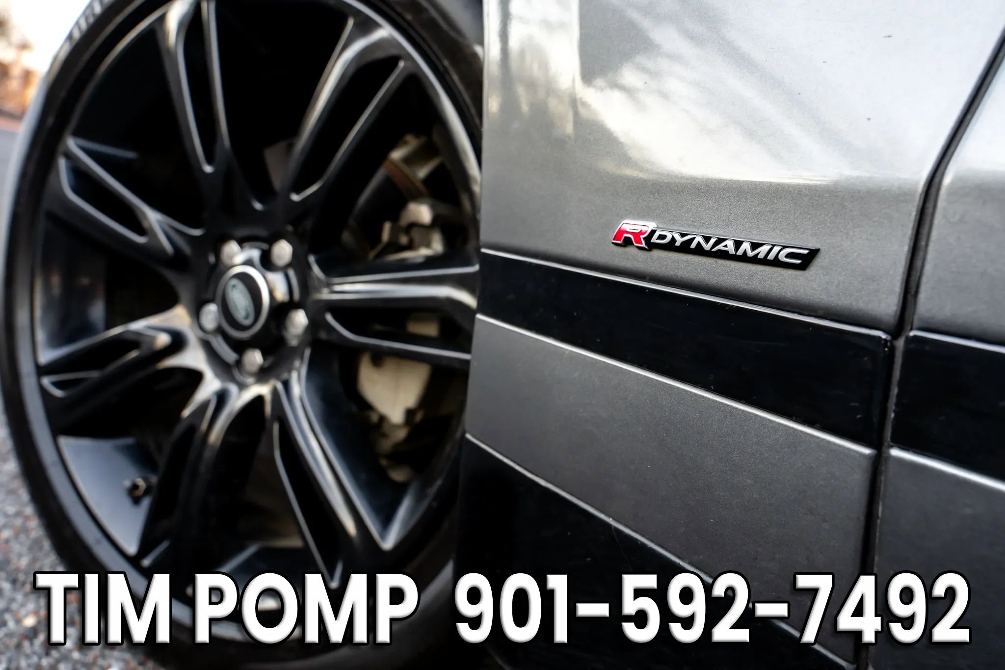 Used 2019 Land Rover Range Rover Velar R-Dynamic SE image 22