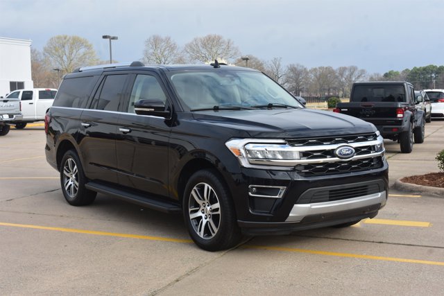 Used 2024 Ford Expedition Max Limited image 3