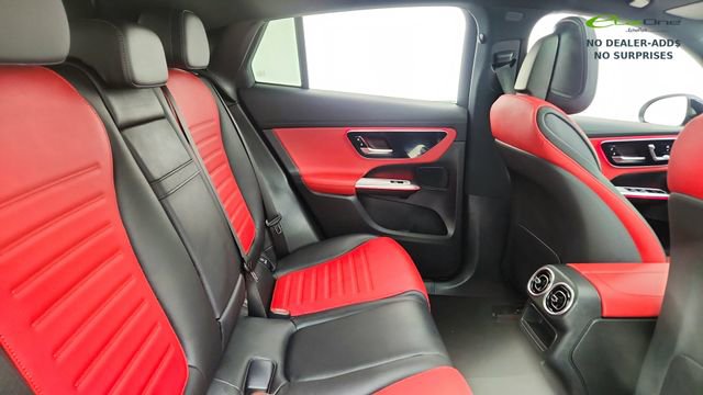 Used 2025 Mercedes-Benz GLC 300 4MATIC image 24
