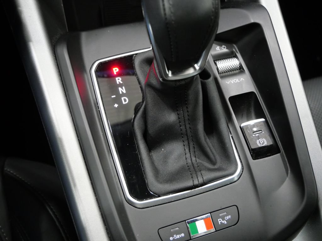 Used 2024 Alfa Romeo Tonale Ti AWD/4WD image 25