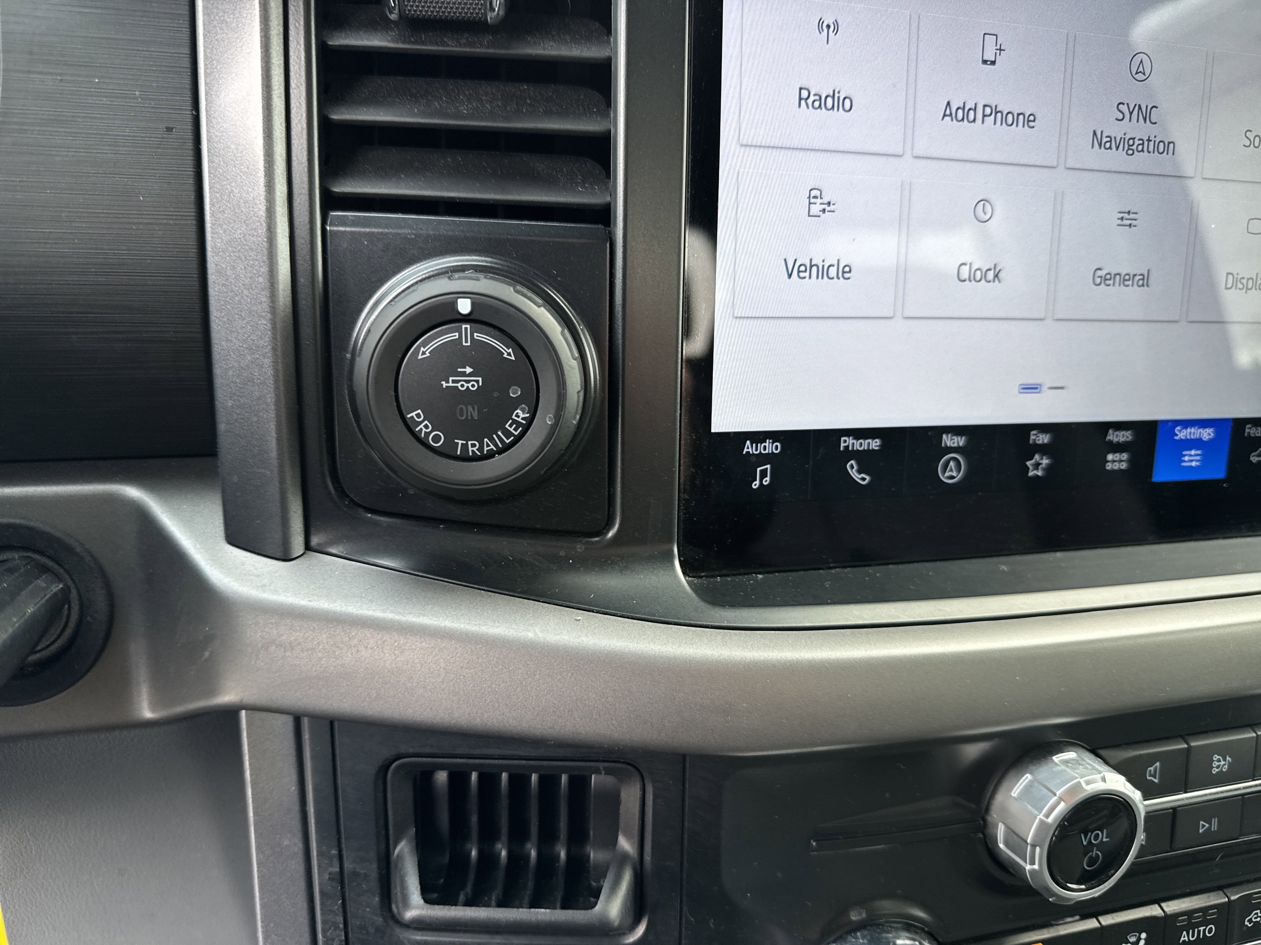 Certified 2024 Ford F150 XLT AWD/4WD image 37
